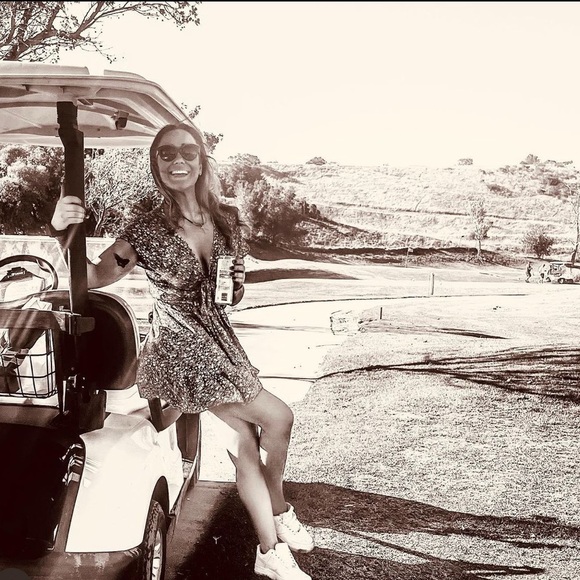 Meet your Posher, Katie - Picture 2 of 7